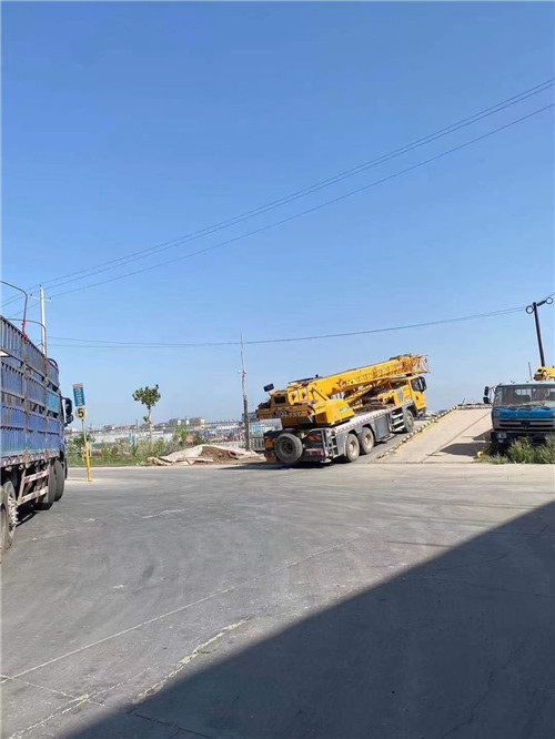 大竹县25吨吊车的租赁价格大概是多少？